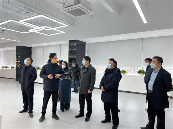 12月31日，詹縣帶隊赴浙江常?？苿摦a業發展有限公司考察調研“飛地經濟”，洪董、余總陪同調研1。.jpg