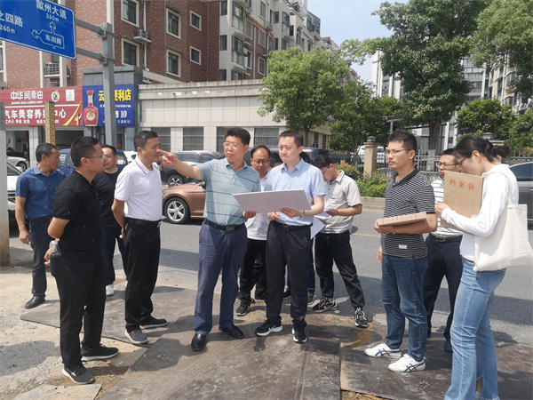6月14日，省發改委重點辦調研揚之學校項目.jpg